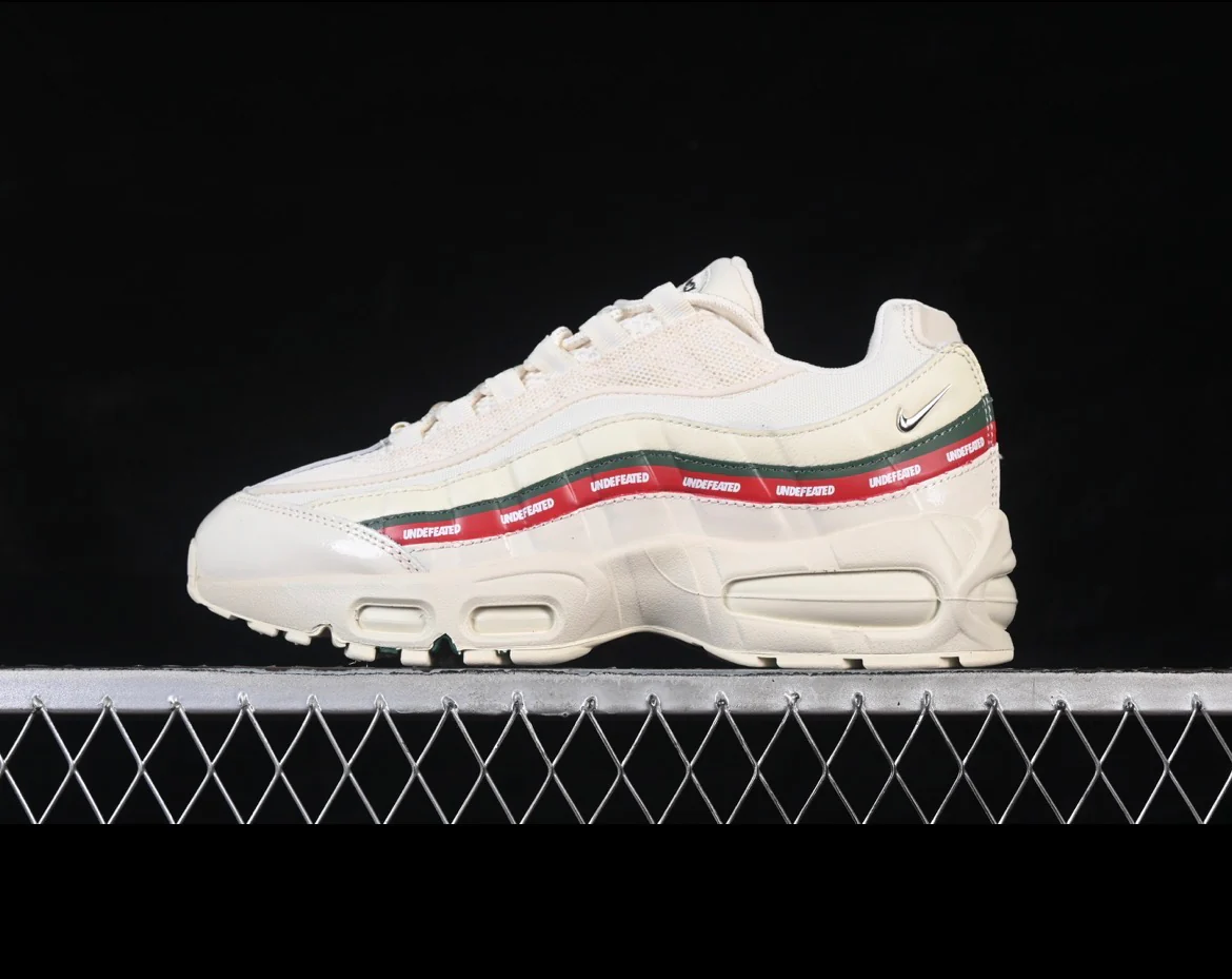 Nike Air Max  95 / Undefeated IB4453-100 - Image 2