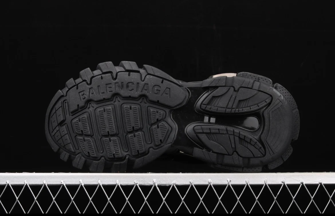 Balenciaga Track - Image 4